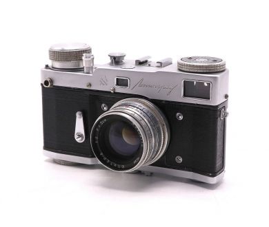 Плёночный  фотоаппарат Ленинград + Юпитер-8 П