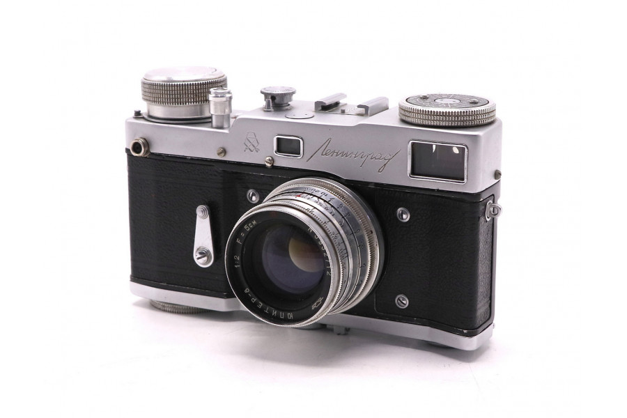 Плёночный  фотоаппарат Ленинград + Юпитер-8 П