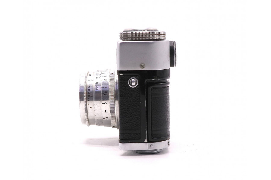 Плёночный  фотоаппарат Ленинград + Юпитер-8 П