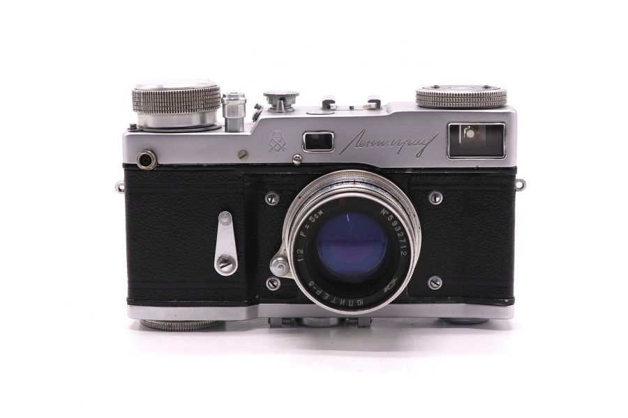 Плёночный  фотоаппарат Ленинград + Юпитер-8 П