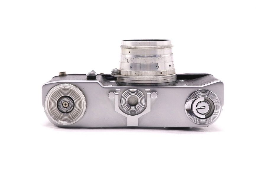 Плёночный  фотоаппарат Ленинград + Юпитер-8 П