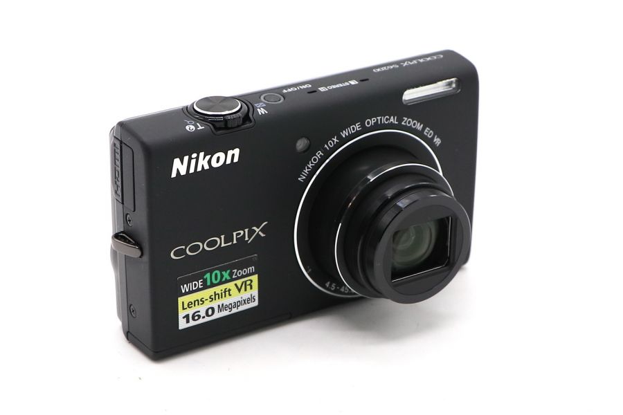 Фотоаппарат компактный Nikon Coolpix S6200