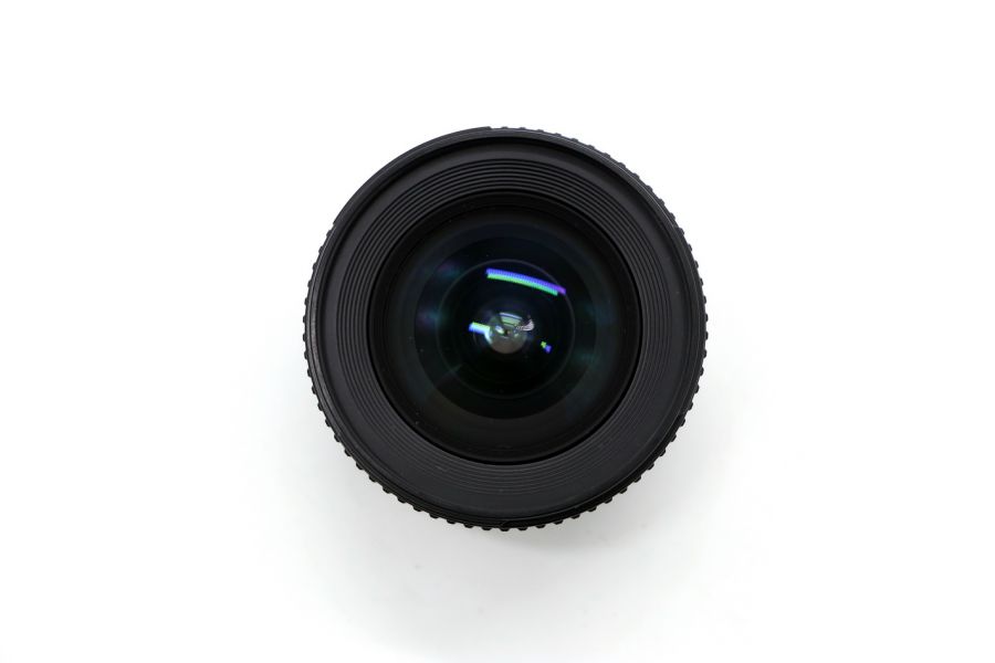 Широкоугольный объектив Nikon 20mm f/2.8 AF Nikkor