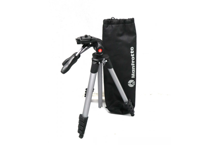 Легкий штатив-трипод Manfrotto MKCOMPACTADV-BK