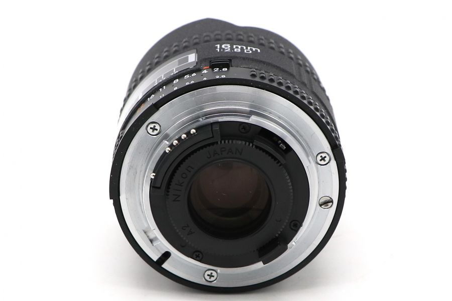 Объектив Nikon 16mm f/2.8D AF Fisheye-Nikkor