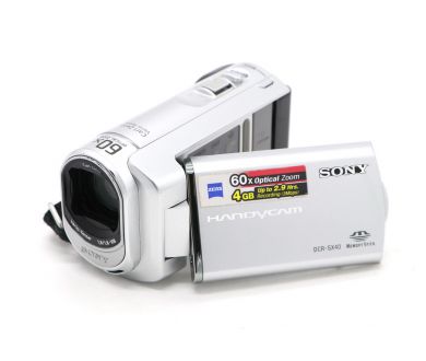 Компактная цифровая видеокамера Sony DCR-SX40E