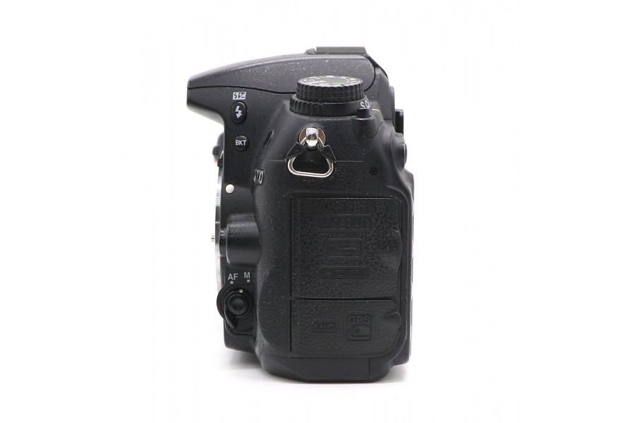 Nikon D7000 body (пробег 45500 кадров) в упаковке
