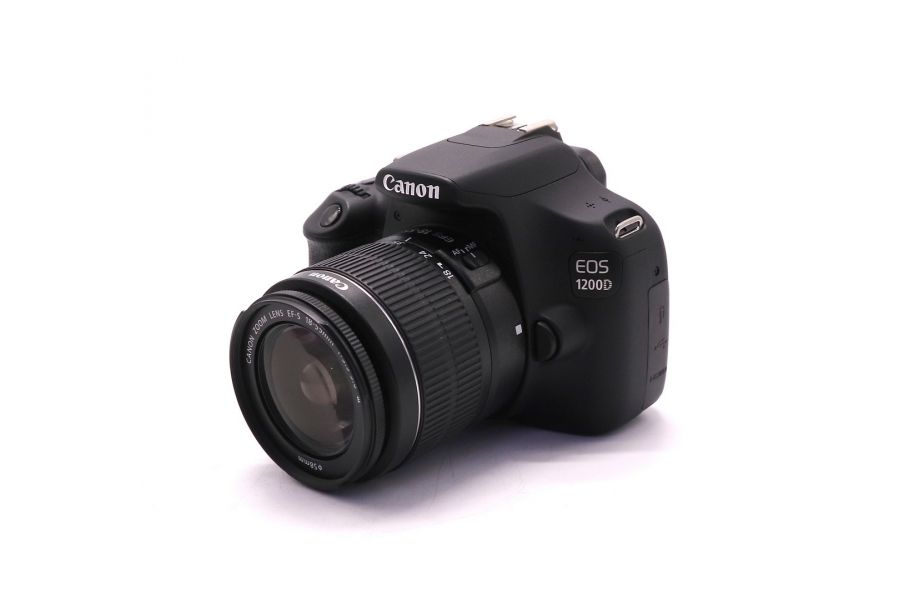 Фотокамера Canon EOS 1200D kit (пробег 2225 кадров)