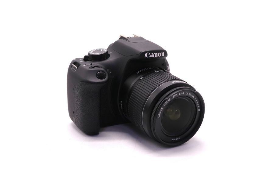 Фотокамера Canon EOS 1200D kit (пробег 2225 кадров)