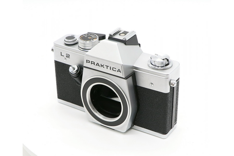 Зеркальная пленочная камера Praktica L2 body