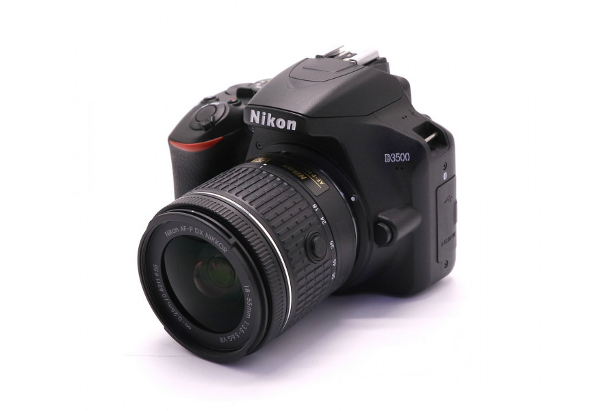 Nikon D3500 kit в упаковке (пробег 3360 кадров)