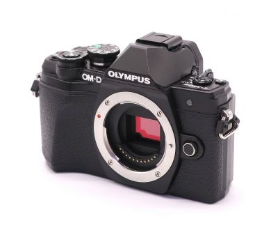 Камера Olympus OM-D E-M10 Mark III body black (пробег 4000 кадров)