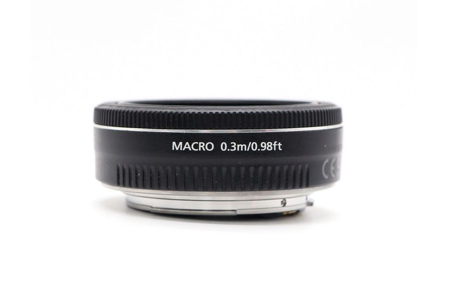 Компактный универсальный Canon EF 40mm f/2.8 STM