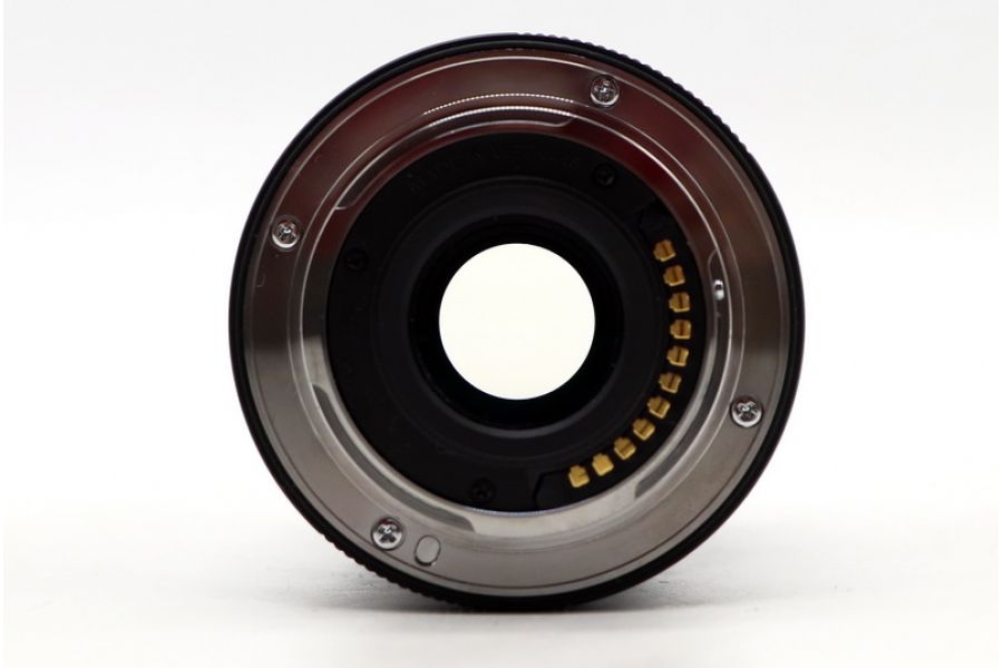 Olympus M.Zuiko Digital 60mm f/2.8 ED Macro MSC в упаковке