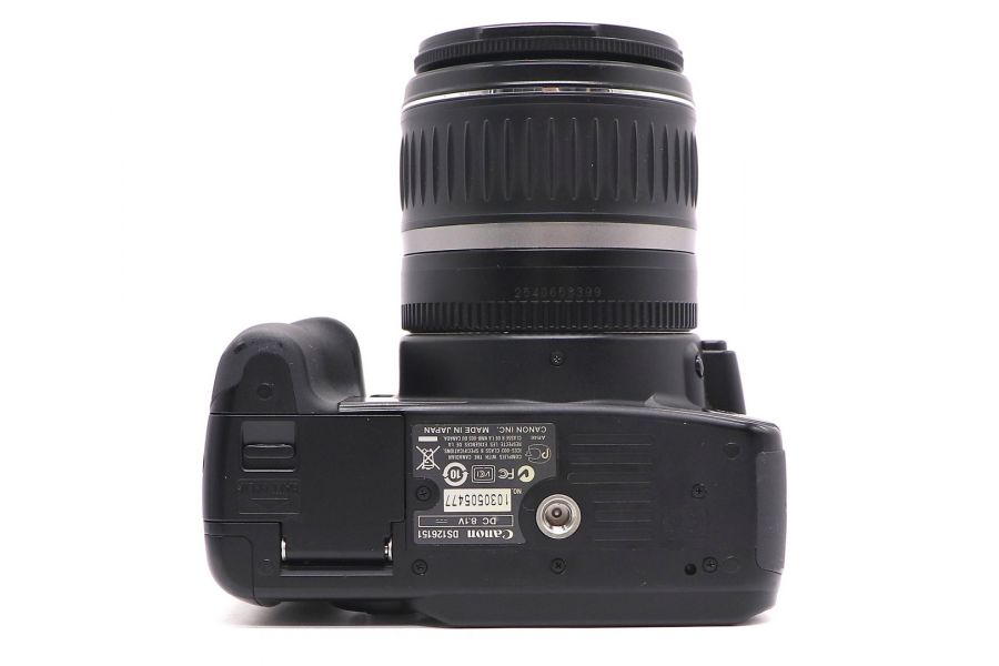 Цифровой зеркальный фотоаппарат Canon EOS 400D kit