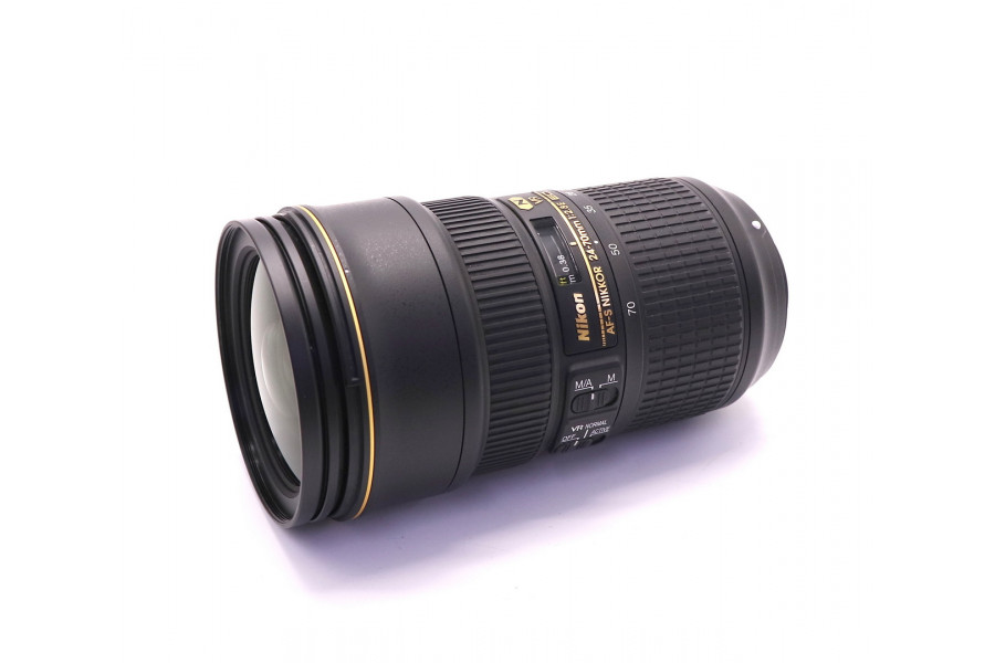 Объектив Nikon 24-70mm f/2.8E ED VR AF-S Nikkor в упаковке
