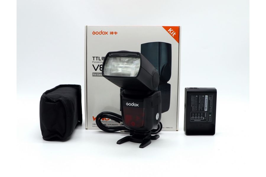 Фотовспышка Godox V860IIC в упаковке для Canon