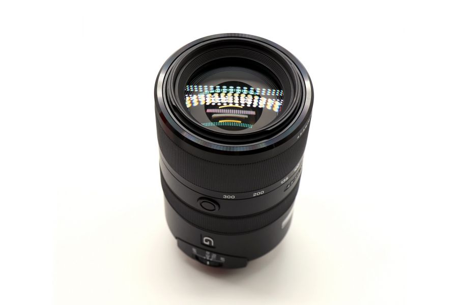 Sony 70-300mm f/4.5-5.6G SSM (SAL-70300G) в упаковке