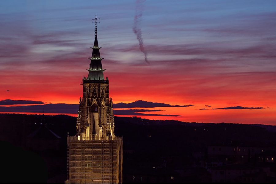 Sony 70-300mm f/4.5-5.6G SSM (SAL-70300G) в упаковке