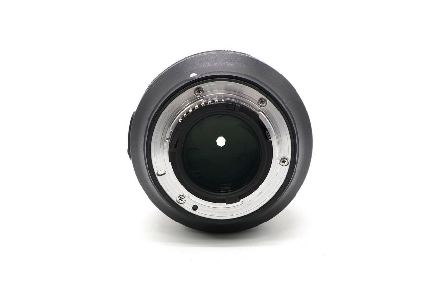 Объектив Nikon 85mm f/1.8G AF-S Nikkor в упаковке