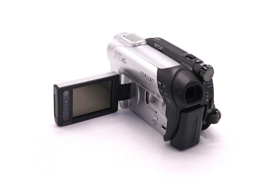 Видеокамера компактная Sony DCR-DVD108E Handycam