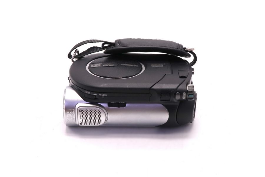 Видеокамера компактная Sony DCR-DVD108E Handycam