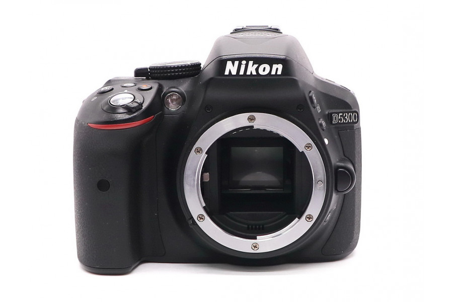 Камера Nikon D5300 body (пробег 4000 кадров)
