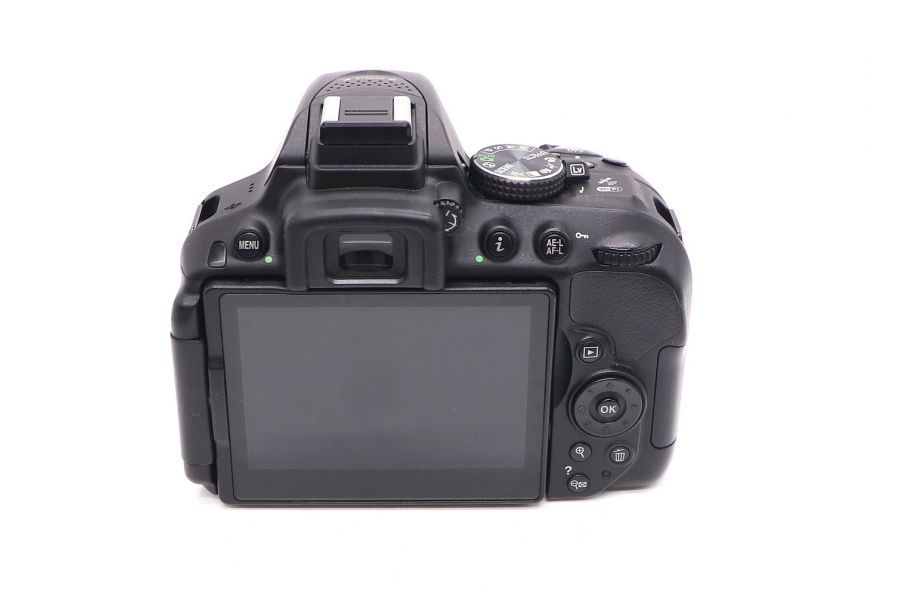 Камера Nikon D5300 body (пробег 4000 кадров)