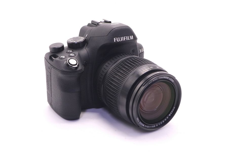 Фотоаппарат компактный Fujifilm FinePix X-S1