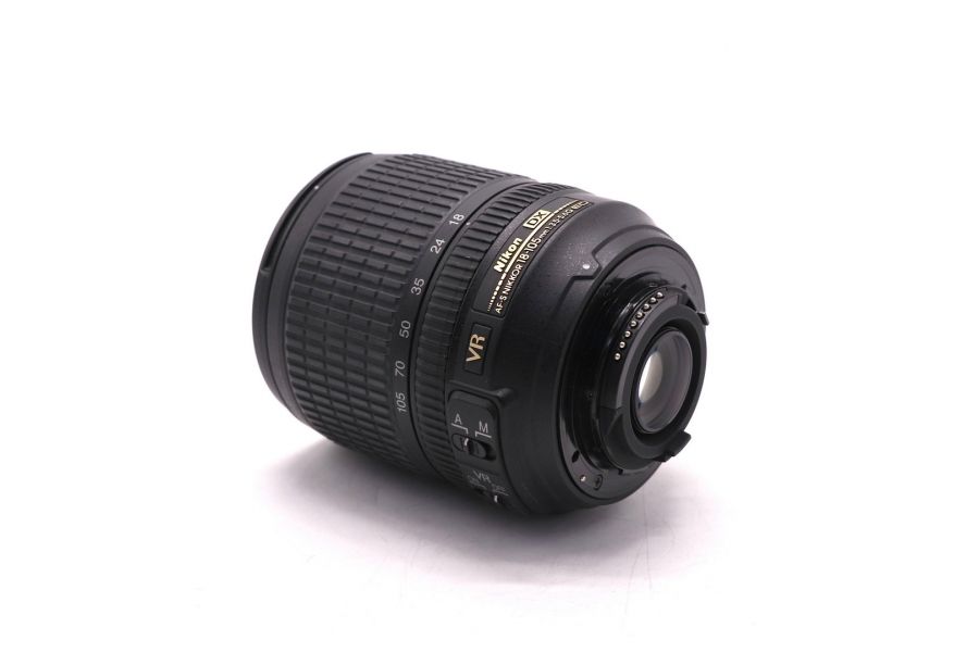 Nikon 18-105mm f/3.5-5.6G AF-S ED DX VR Nikkor (2014)