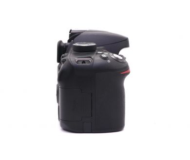 Камера Nikon D3200 body (пробег 4750 кадров)
