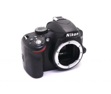 Камера Nikon D3200 body (пробег 4750 кадров)