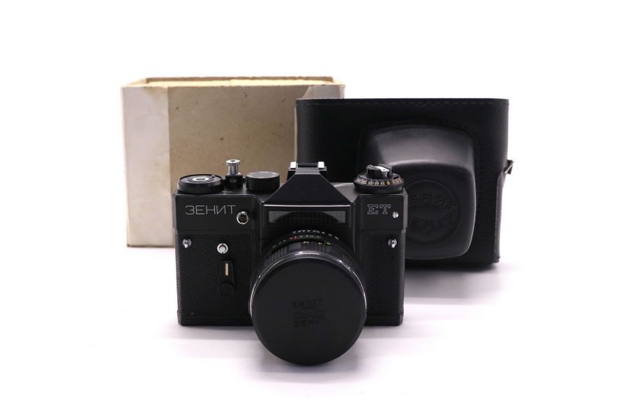 Черный Зенит ЕТ с объективом Гелиос-44М-4 MC 2/58