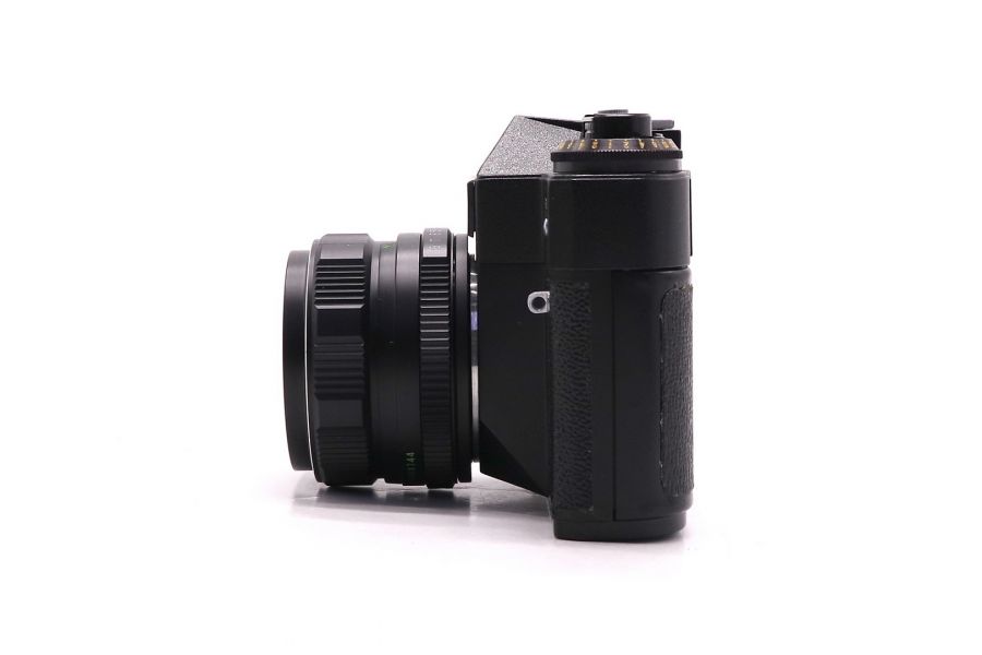 Черный Зенит ЕТ с объективом Гелиос-44М-4 MC 2/58