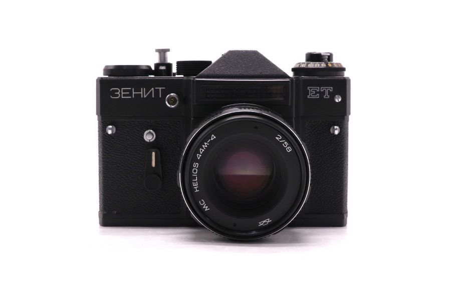 Черный Зенит ЕТ с объективом Гелиос-44М-4 MC 2/58