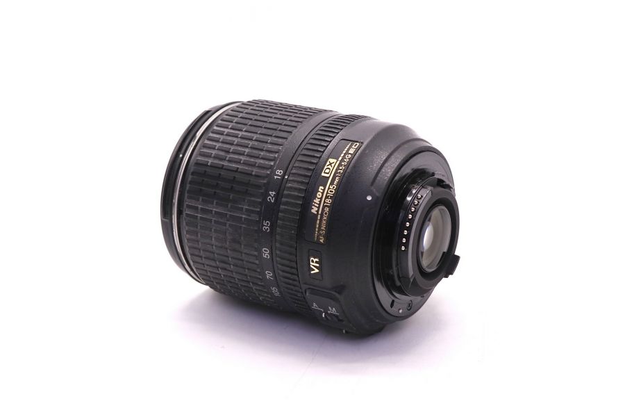 Nikon 18-105mm f/3.5-5.6G AF-S ED DX VR Nikkor (Thailand, 2014г.)