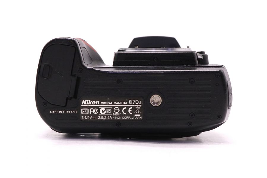 Фотокамера Nikon D70s body (пробег 10805 кадров)