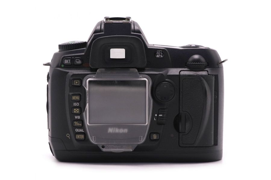 Фотокамера Nikon D70s body (пробег 4000 кадров)