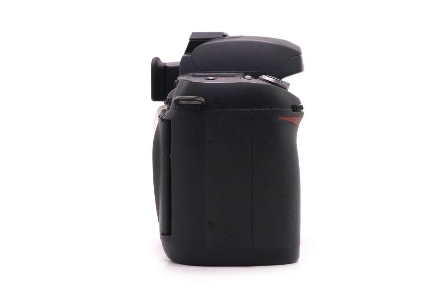 Фотокамера Nikon D70s body (пробег 4000 кадров)