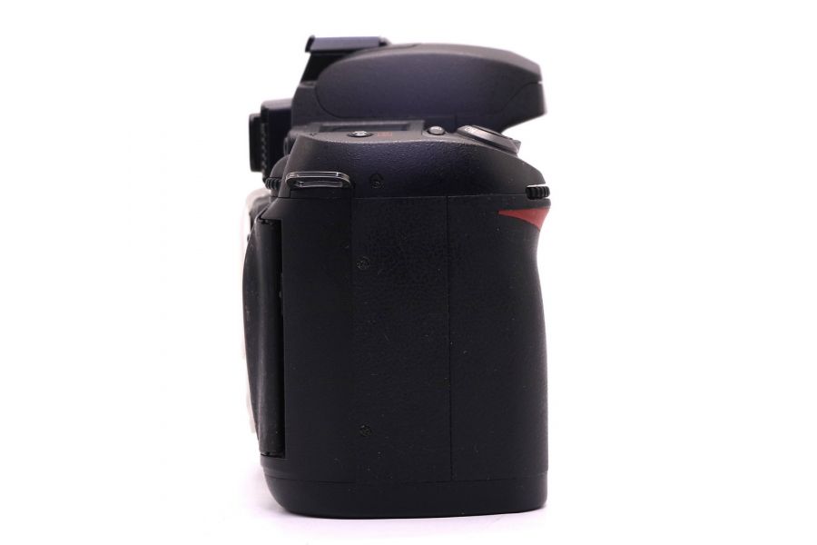 Фотокамера Nikon D70s body (пробег 4400 кадров)