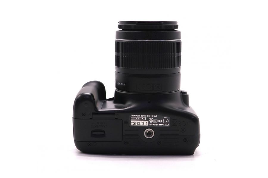 Canon EOS 1100D kit (пробег 1940 кадров)