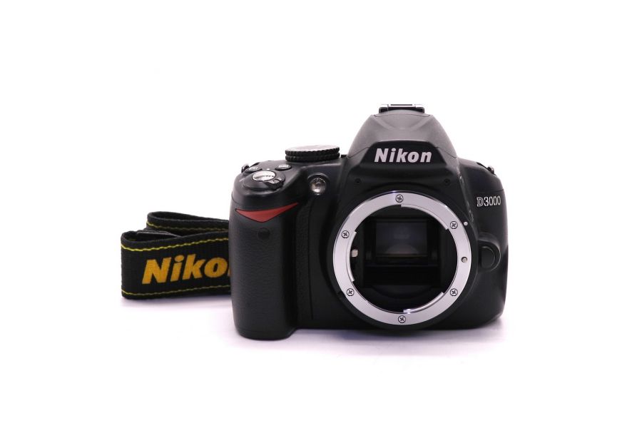 Nikon D3000 body (пробег 5300 кадров)