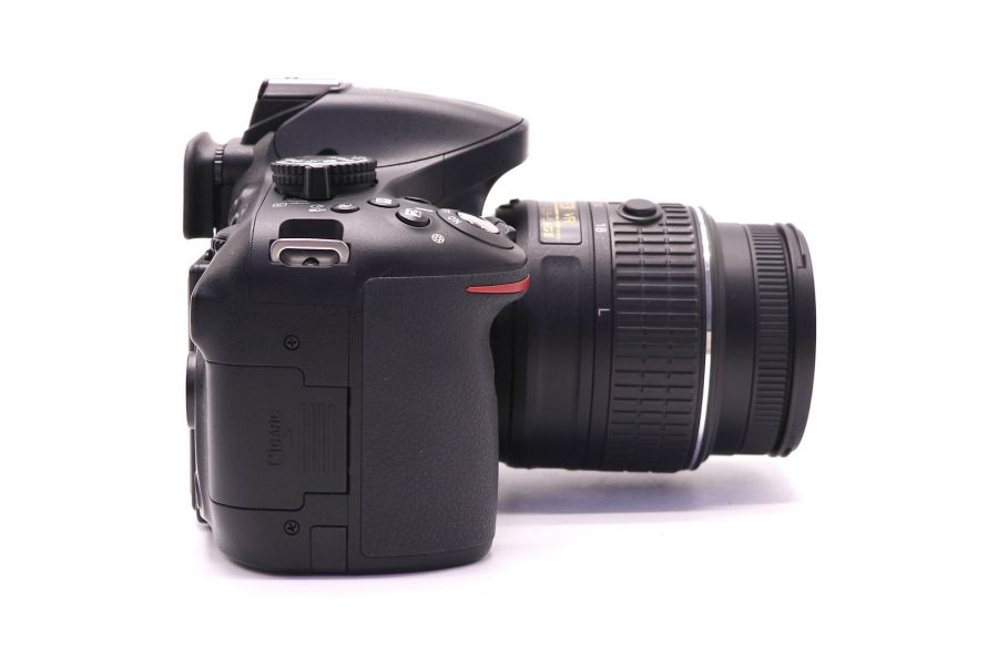 Фотокамера Nikon D5200 kit (пробег 1700 кадров)