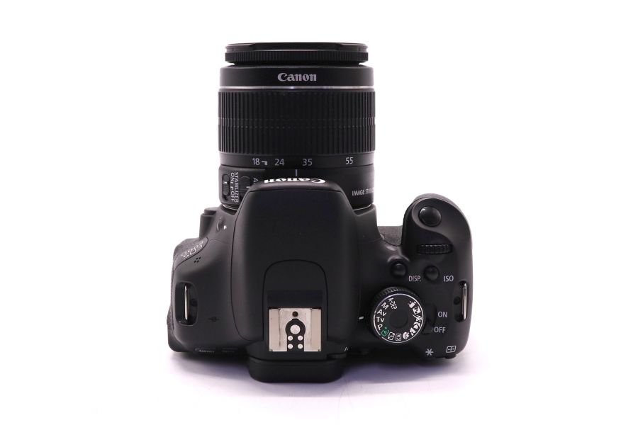 Canon EOS 600D kit (пробег 1110 кадров)