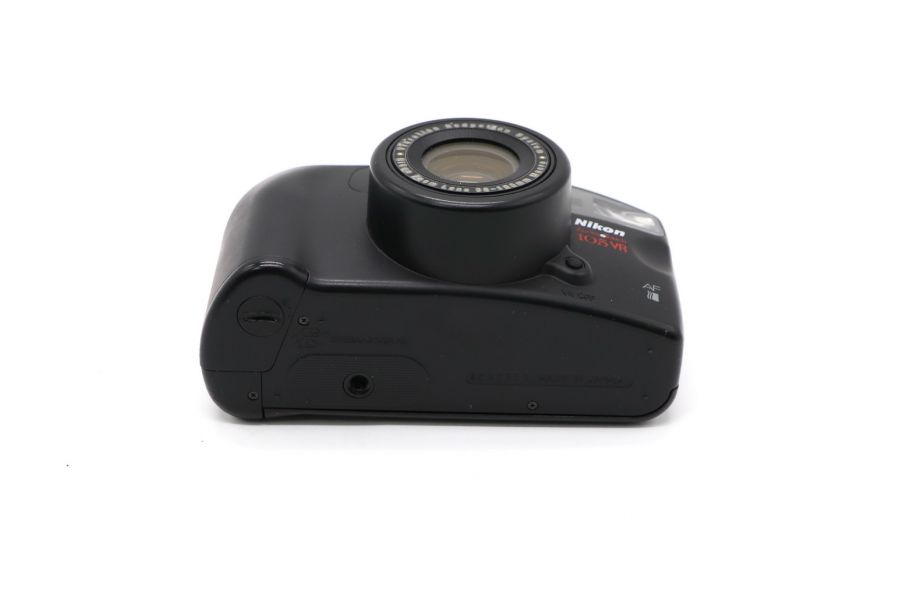 Компактная камера Nikon Zoom Touch 105 VR