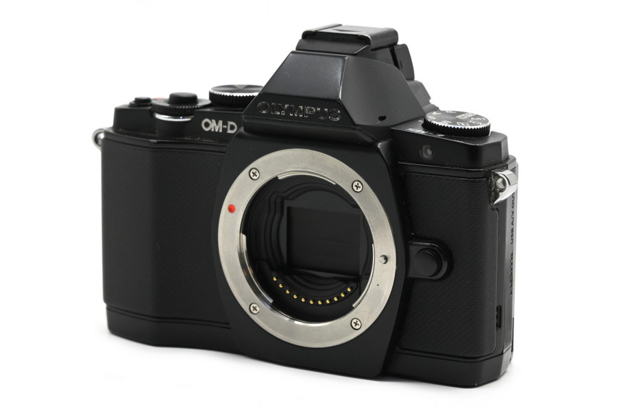 Цифровой фотоаппарат Olympus OM-D E-M5 body