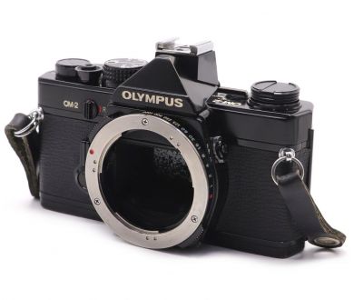 Зеркальный плёночный фотоаппарат Olympus OM-2