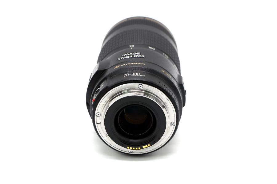 Canon EF 70-300mm f/4.0-5.6 IS USM в упаковке