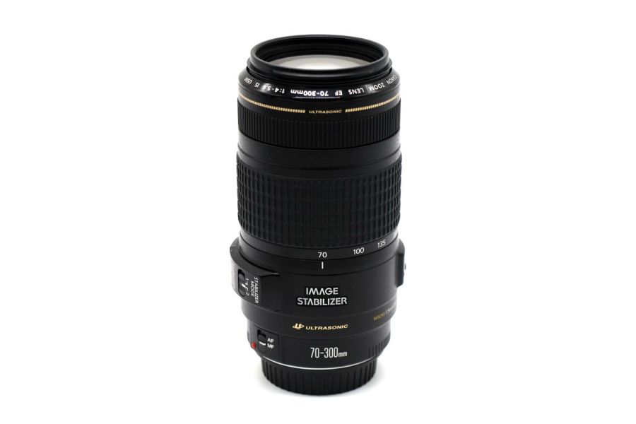 Canon EF 70-300mm f/4.0-5.6 IS USM в упаковке