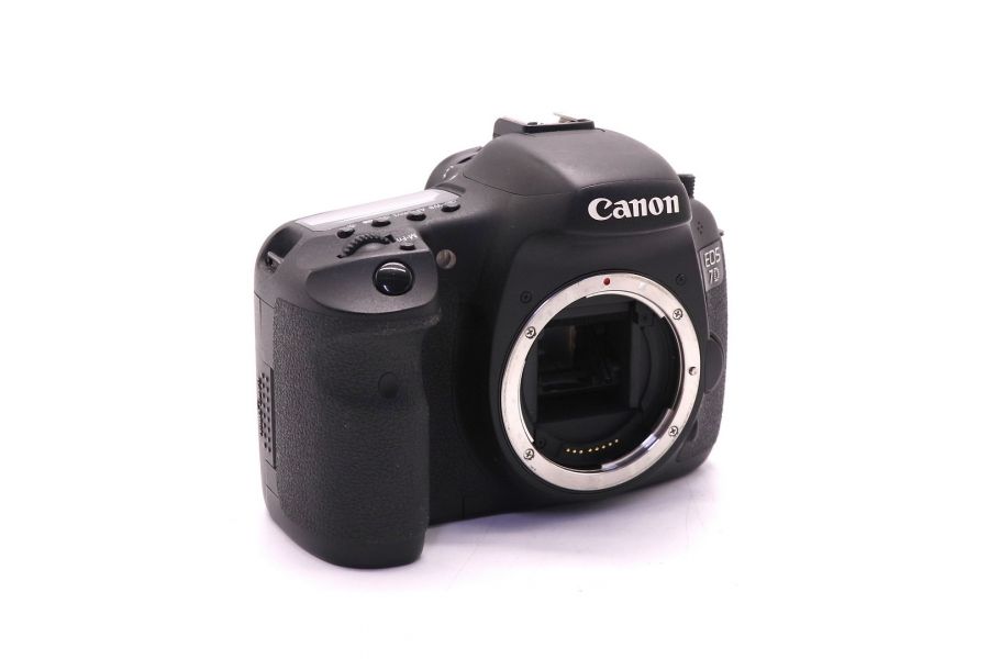 Камера Canon EOS 7D body (пробег 9500 кадров)
